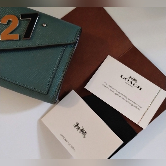 Coach Wallet "Special Order" Limited Edition - Picture 8 of 16
